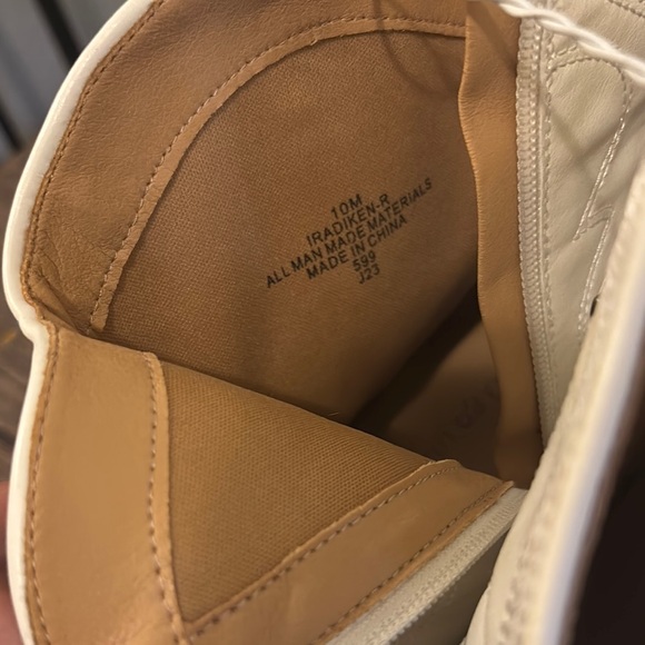 SOLD OUT ❌Indigo Cream Ankle Booties - Picture 6 of 8